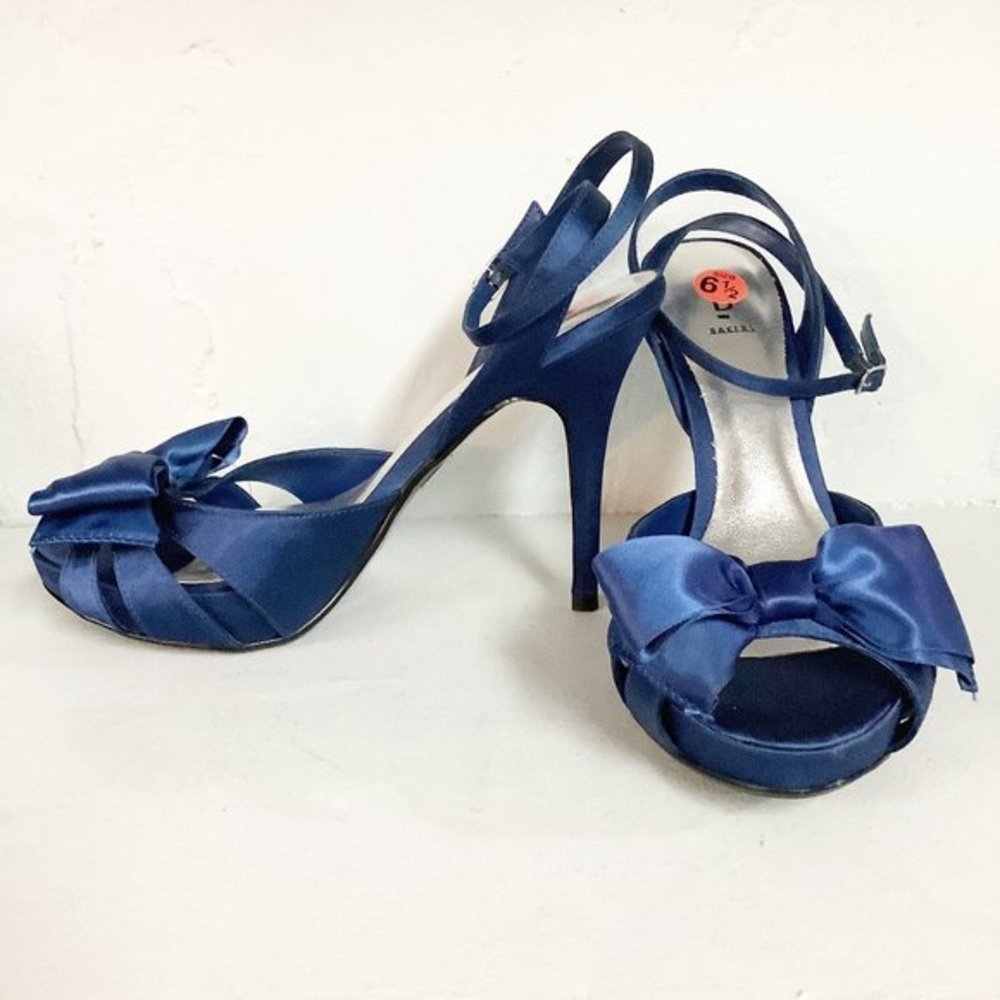 Bakers Francis Blue Satin Heel Size 6.5
